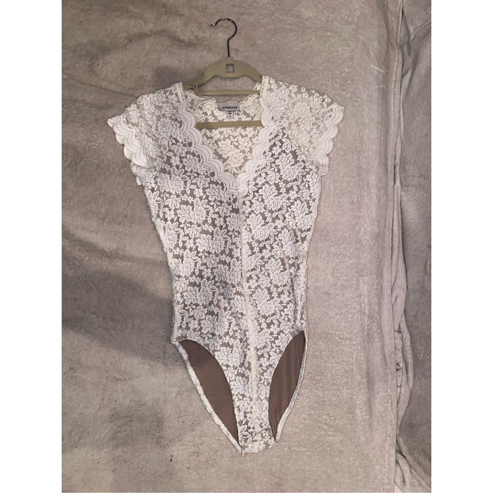 Bebe white lace women’s bodysuit size S